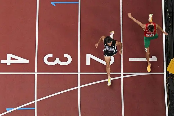 https, 脸上写满难, 同时摇着头 https, 脸上写满难, 同时摇着头