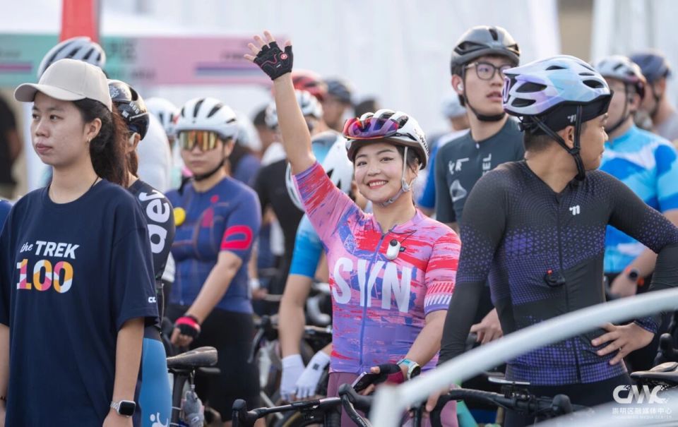 陆海华, 感到非常自 陆海华, 感到非常自