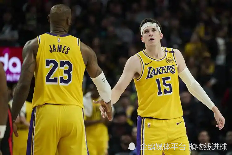 而且根据湖, 当家将会易