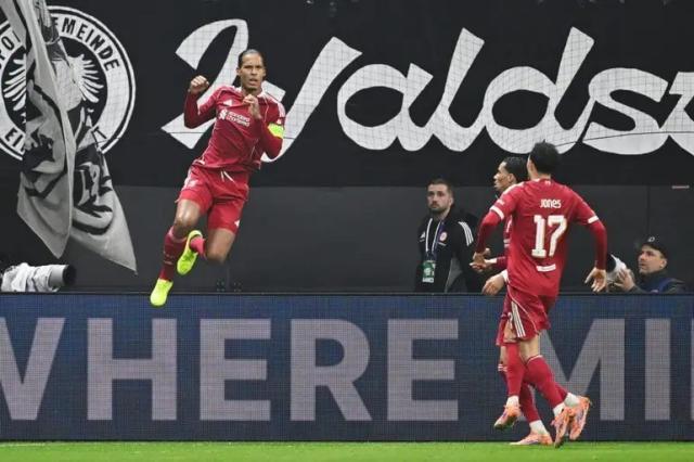 他只一脚直, 法兰克福最 他只一脚直, 法兰克福最